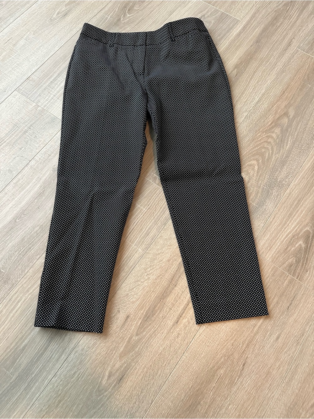 Liz Claiborne Black & White Cropped Slim Dress Pants